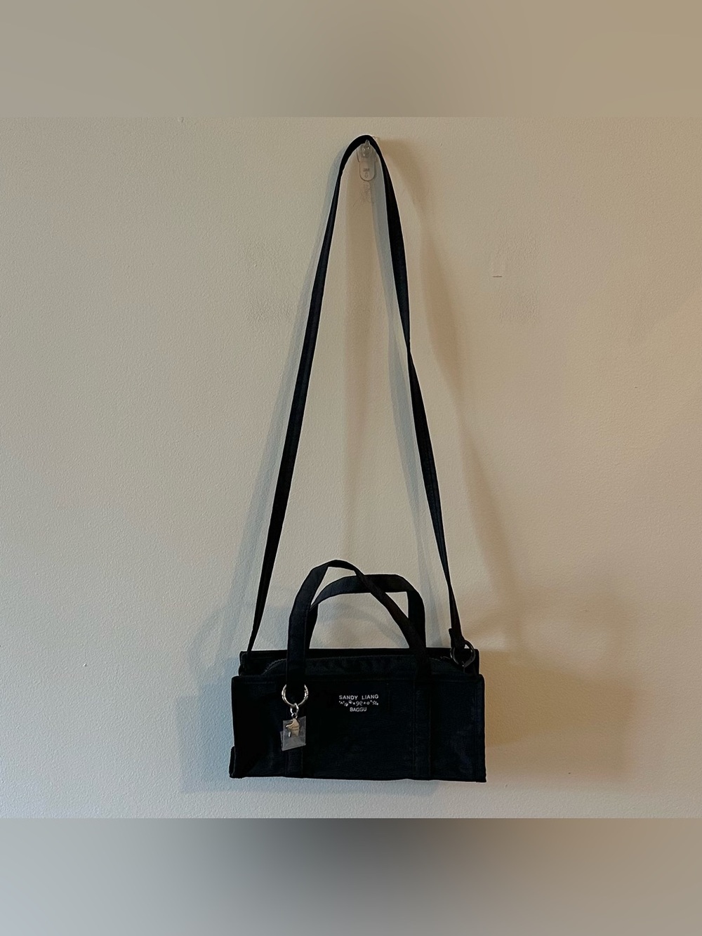 NEW IN HAND BAGGU X Sandy Liang Mini Nylon Market Bag Black Star Charm

New with